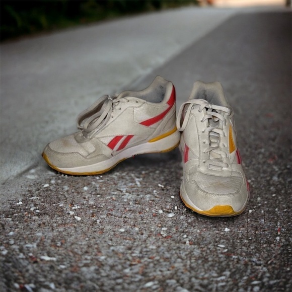 Reebok Shoes - Reebok yellow and coral tennis shoes
